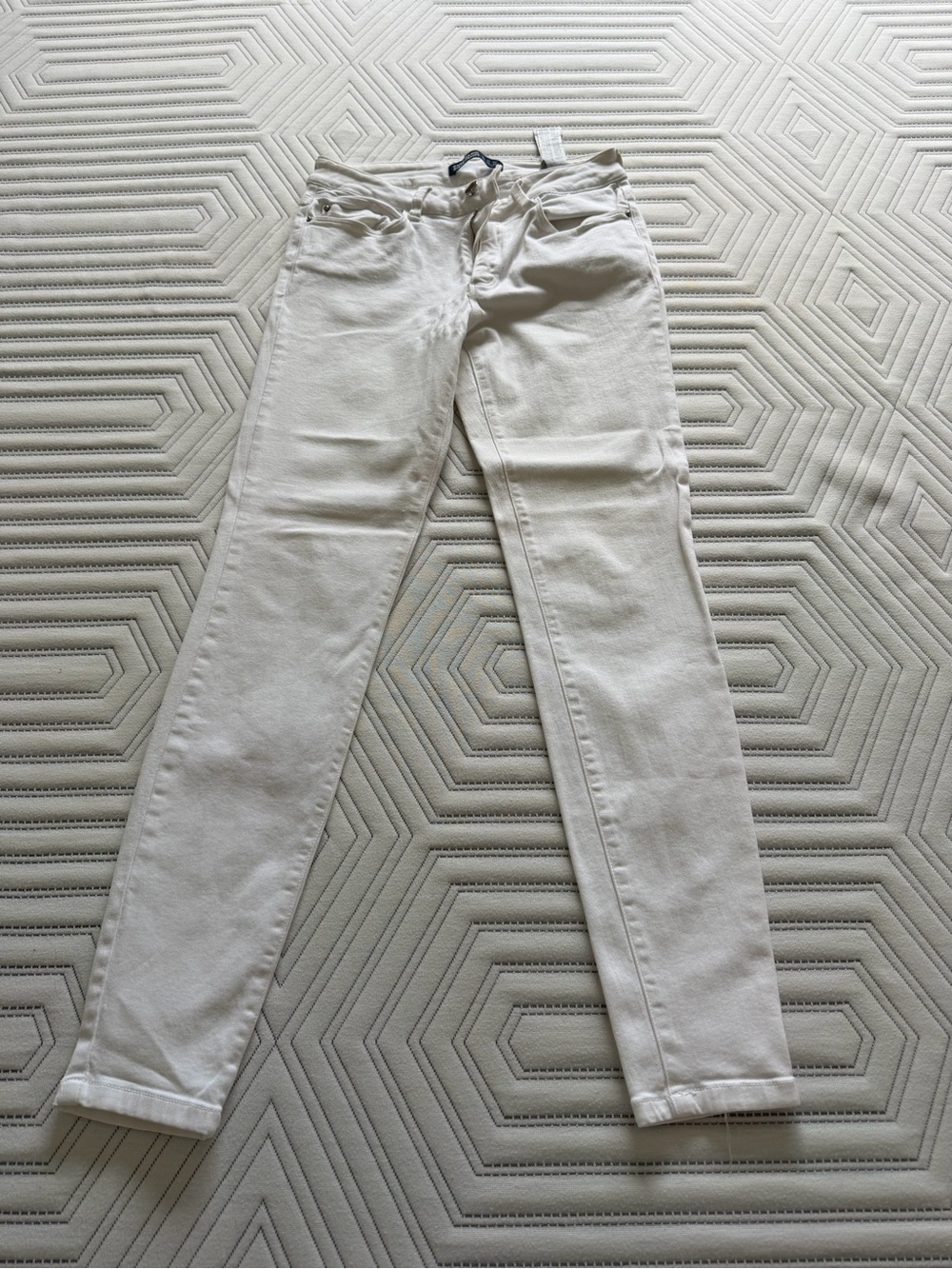 Zara Off-White Skinny Jeans